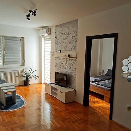 Lima Apartment Subotica Luaran gambar